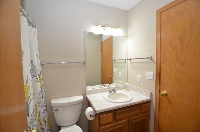 6020 NE 9th Street, Des Moines, IA 50313