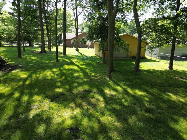 6020 NE 9th Street, Des Moines, IA 50313