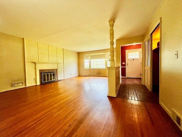 35 Country Lane, Penfield, NY 14526