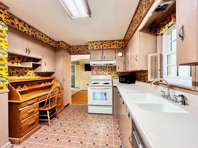35 Country Lane, Penfield, NY 14526
