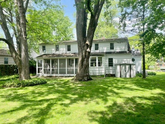 35 Country Lane, Penfield, NY 14526