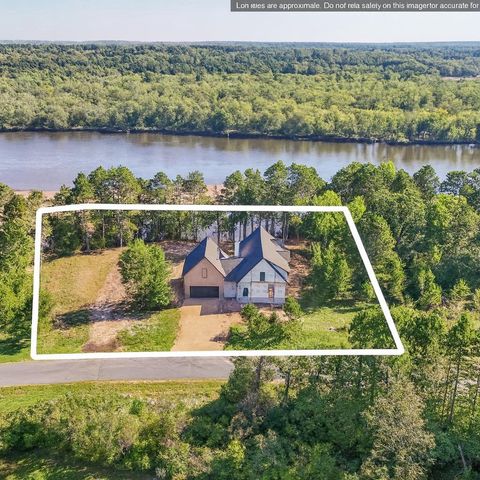 N2598 River Highland Drive, Lyndon Station, WI 53944