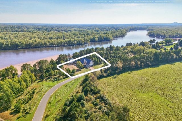 N2598 River Highland Drive, Lyndon Station, WI 53944