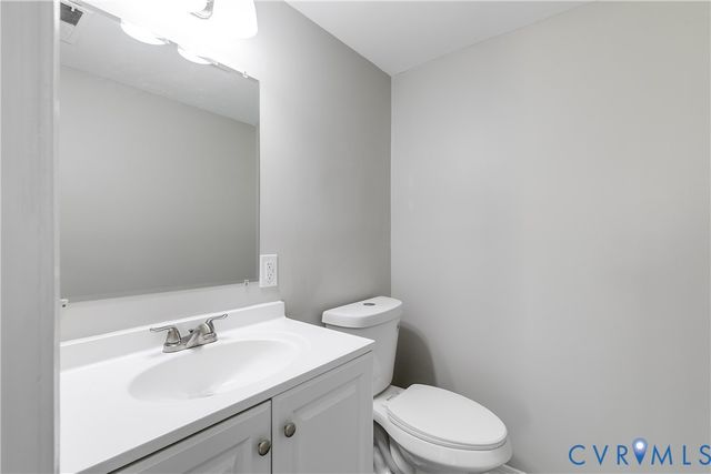 501 Rustic Dr, Carson, VA 23830