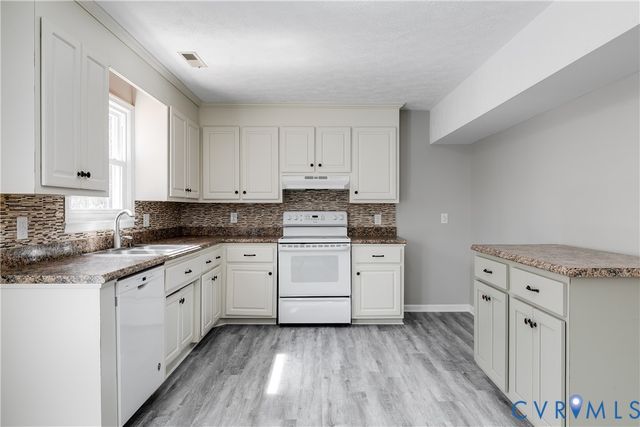 501 Rustic Dr, Carson, VA 23830