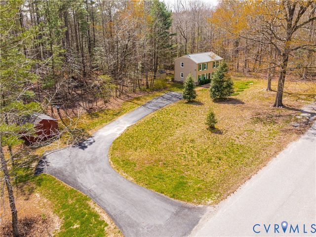501 Rustic Dr, Carson, VA 23830