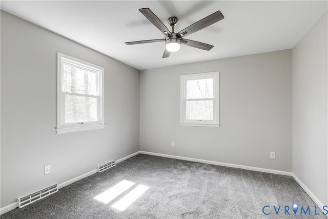 501 Rustic Dr, Carson, VA 23830