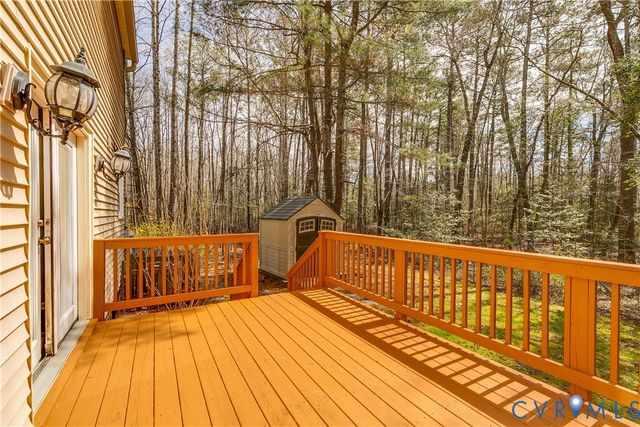 501 Rustic Dr, Carson, VA 23830