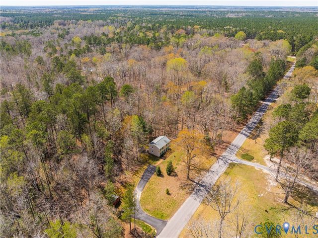 501 Rustic Dr, Carson, VA 23830