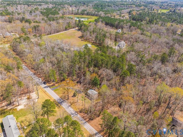 501 Rustic Dr, Carson, VA 23830