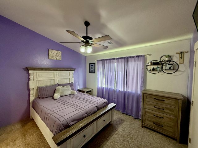 1627 S Columbus Avenue, Medford, OR 97501