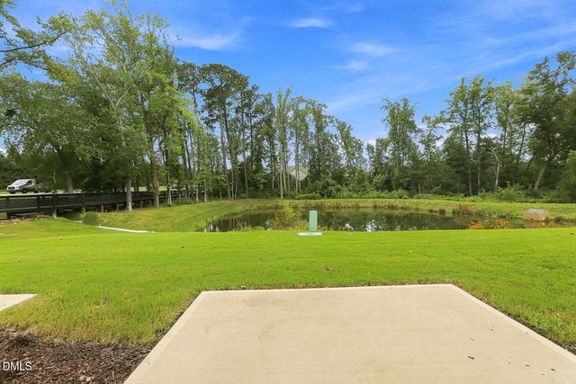 156 Willow Green Drive, Clayton, NC 27527