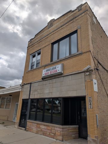 7041 W Addison Street 2R, Chicago, IL 60634