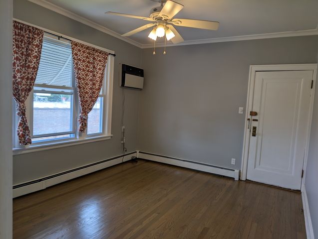 7041 W Addison Street 2R, Chicago, IL 60634