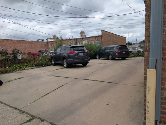 7041 W Addison Street 2R, Chicago, IL 60634