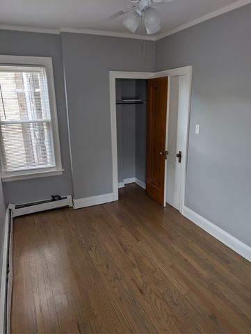 7041 W Addison Street 2R, Chicago, IL 60634