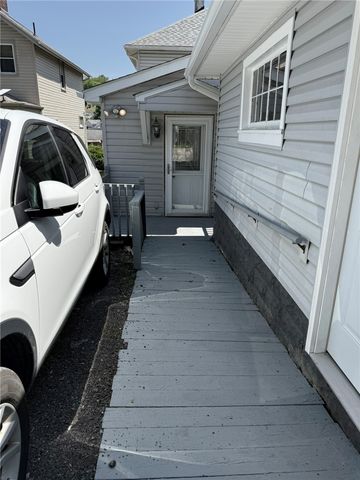 733 Speer St, Belle Vernon, PA 15012