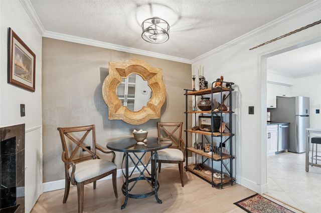 1338 SNELL ISLE BOULEVARD NE 2, St Petersburg, FL 33704