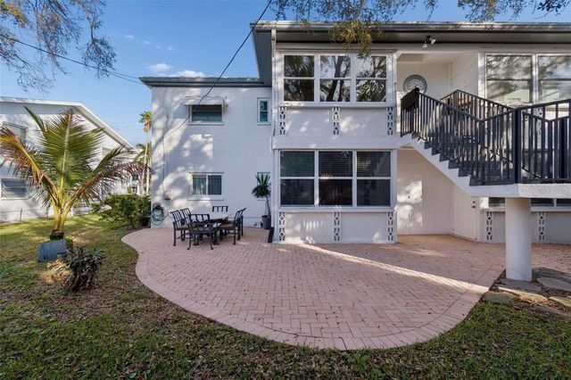1338 SNELL ISLE BOULEVARD NE 2, St Petersburg, FL 33704
