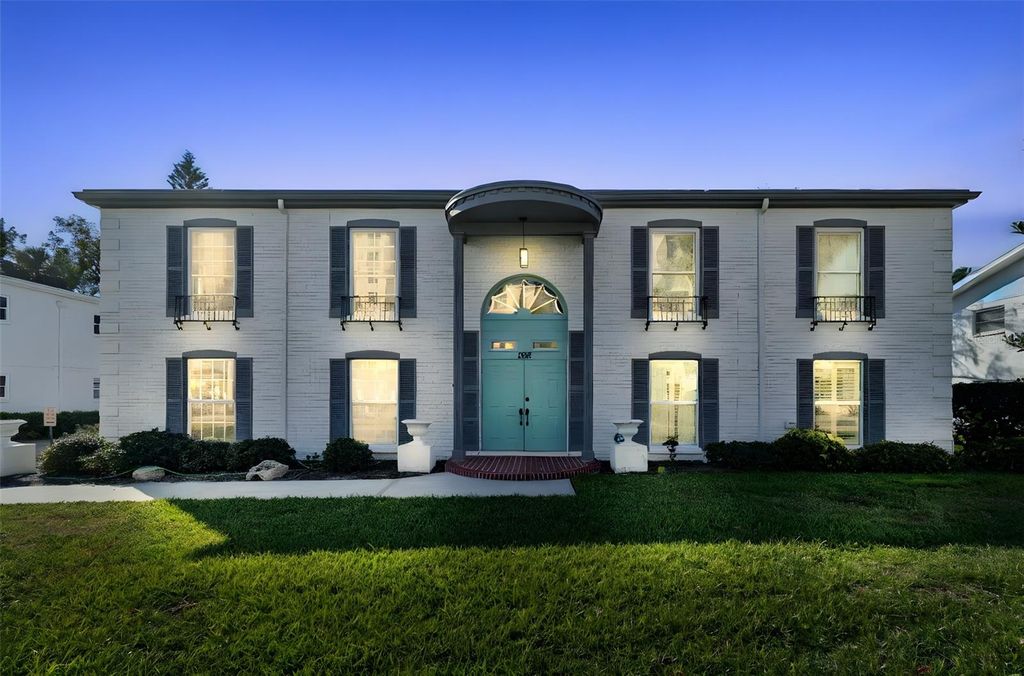 1338 SNELL ISLE BOULEVARD NE 2, St Petersburg, FL 33704