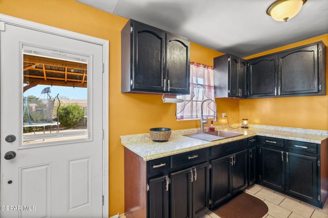 10368 Preston Drive, El Paso, TX 79924