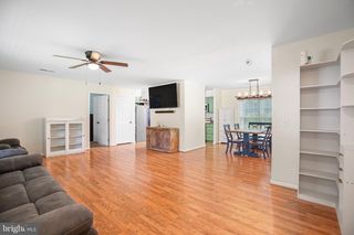 167 FAIRVIEW RD, Louisa, VA 23093
