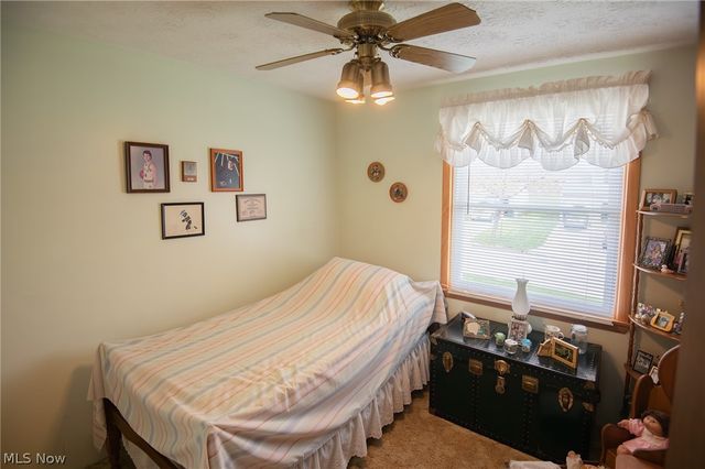 719 Oregon Avenue, Mcdonald, OH 44437