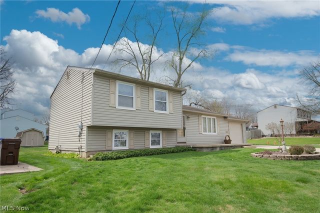 719 Oregon Avenue, Mcdonald, OH 44437