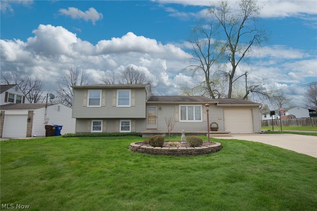 719 Oregon Avenue, Mcdonald, OH 44437