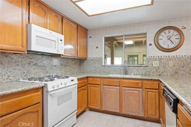 3047 Prado Lane, Colton, CA 92324