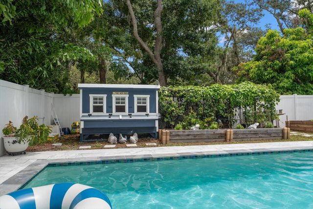 2423 FOXHEAD WAY, Clearwater, FL 33759
