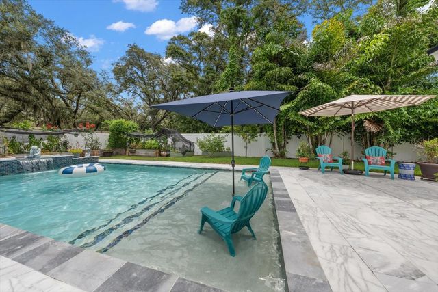 2423 FOXHEAD WAY, Clearwater, FL 33759
