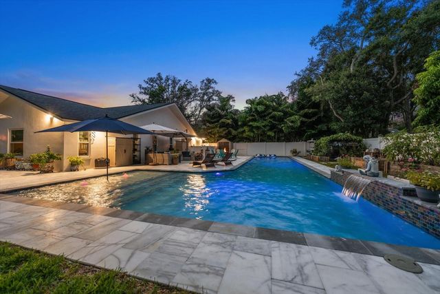 2423 FOXHEAD WAY, Clearwater, FL 33759