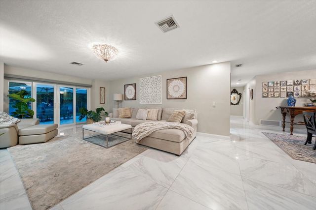 2423 FOXHEAD WAY, Clearwater, FL 33759