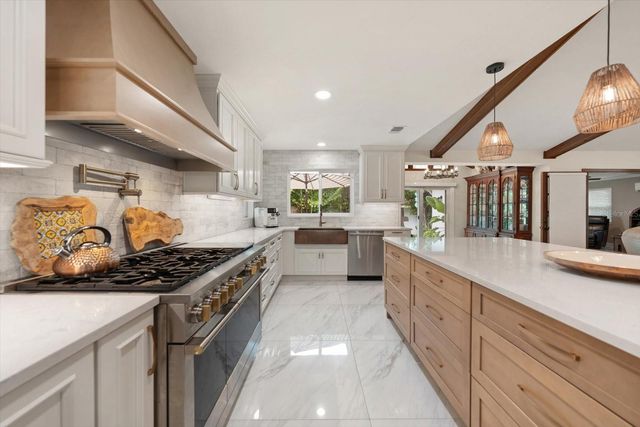 2423 FOXHEAD WAY, Clearwater, FL 33759