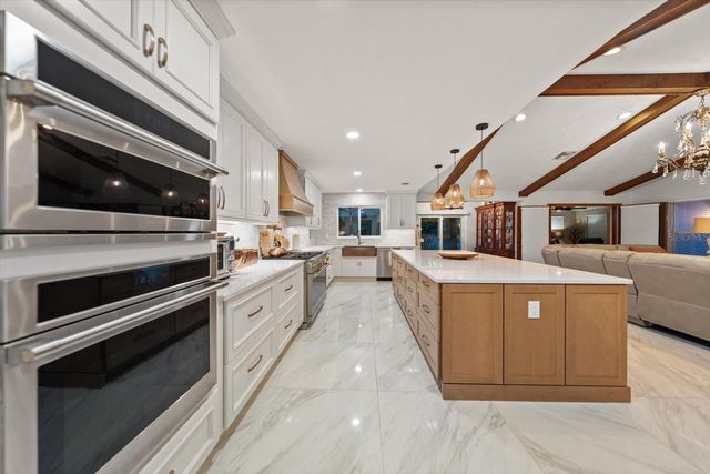 2423 FOXHEAD WAY, Clearwater, FL 33759