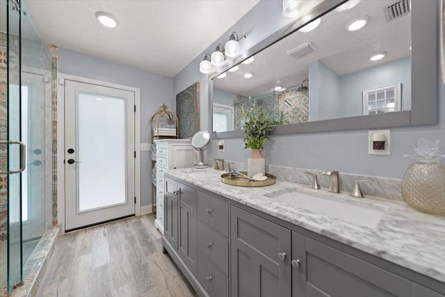 2423 FOXHEAD WAY, Clearwater, FL 33759