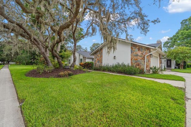 2423 FOXHEAD WAY, Clearwater, FL 33759