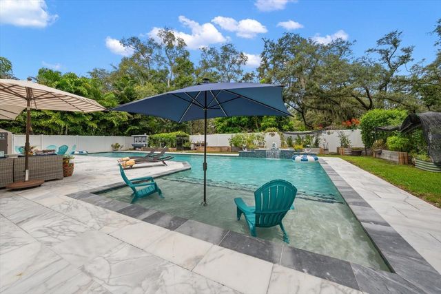 2423 FOXHEAD WAY, Clearwater, FL 33759