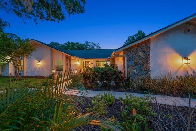2423 FOXHEAD WAY, Clearwater, FL 33759