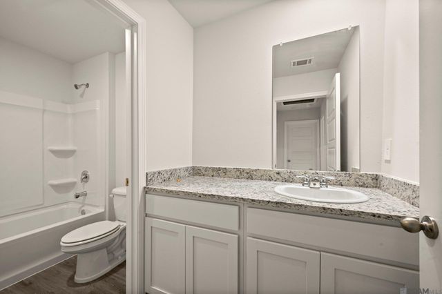 12694 Nightshade Avenue, Walker, LA 70785