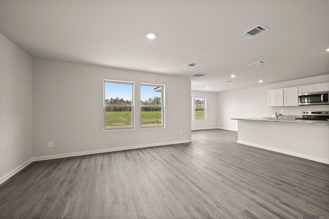 12694 Nightshade Avenue, Walker, LA 70785