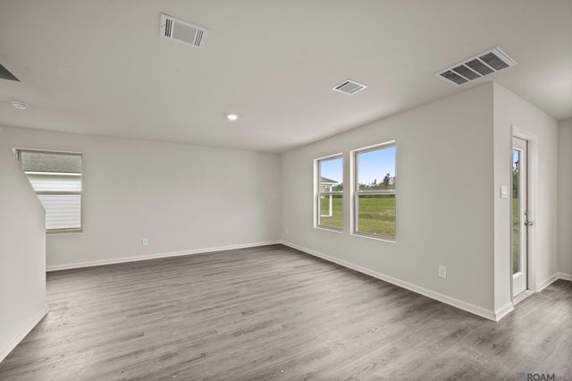 12694 Nightshade Avenue, Walker, LA 70785