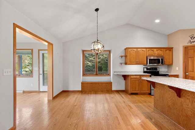 2238 HOPF LANE, De Pere, WI 54115