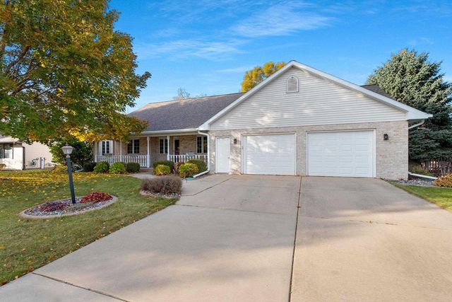 2238 HOPF LANE, De Pere, WI 54115