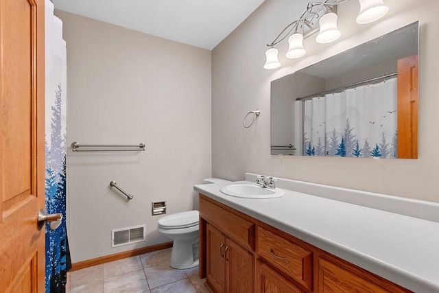 2238 HOPF LANE, De Pere, WI 54115