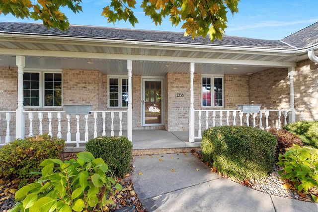 2238 HOPF LANE, De Pere, WI 54115
