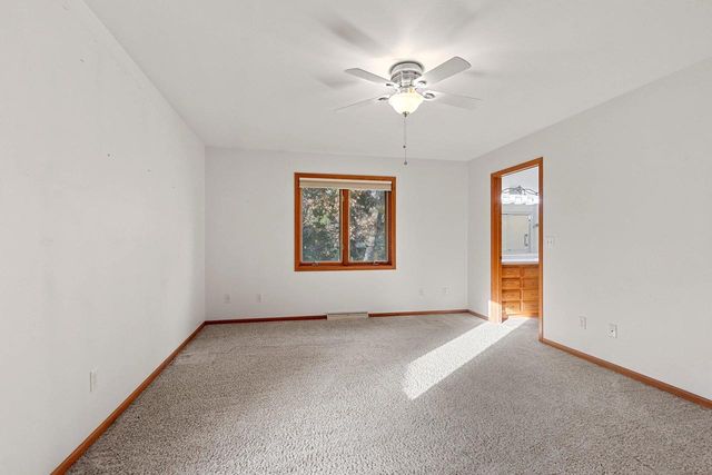 2238 HOPF LANE, De Pere, WI 54115