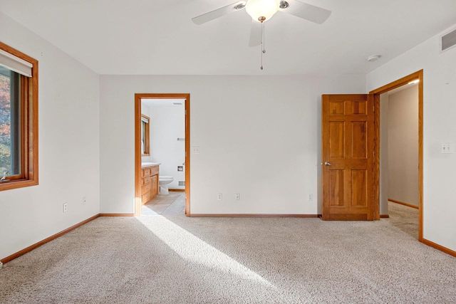 2238 HOPF LANE, De Pere, WI 54115