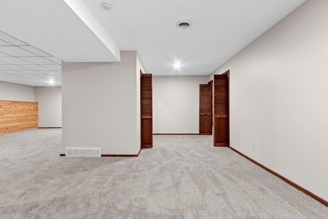 2238 HOPF LANE, De Pere, WI 54115